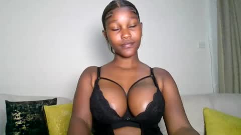 chocolate_divaa online show from July 24, 8:22 am