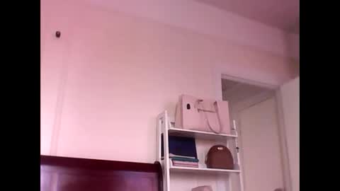 chocolatedrop_ online show from September 21, 4:44 pm