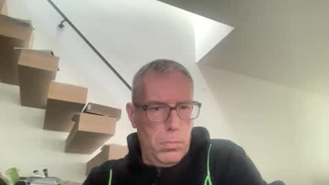 choupipat1 online show from March 3, 1:40 pm