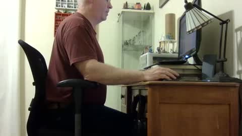 chris2002b online show from September 24, 3:57 am