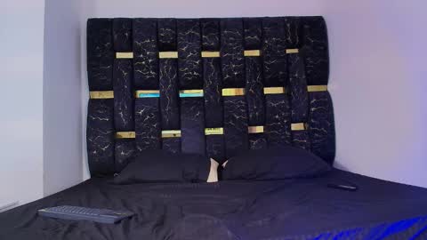 Chris B online show from November 22, 7:01 pm