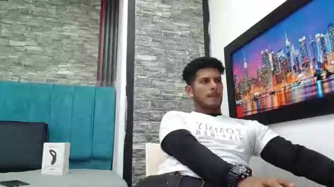 chris_dick2 online show from January 11, 5:13 am