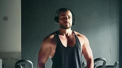 cris         Twitter magnum101010 insta magnumc20 online show from November 4, 7:15 pm