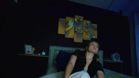 Yarixa online show from April 23, 11:39 pm