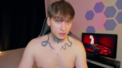 Chris Tyson online show from February 6, 12:00 am