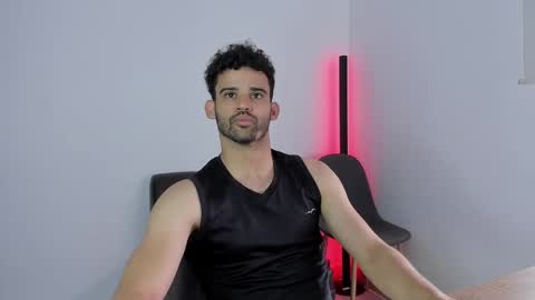 Snapshot of chrisandrew_ chatting on September 24, 7:42 pm Im Chirs IM MODEL INDEPENDT online show from September 24, 7:42 pm