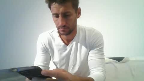 Snapshot of chrisaron chatting on October 3, 3:48 am chrisaron online show from October 3, 3:48 am