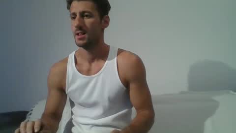 Snapshot of chrisaron chatting on October 8, 3:24 am chrisaron online show from October 8, 3:24 am