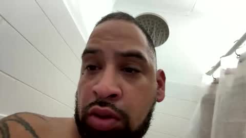 chrisr4203 online show from December 4, 3:28 am