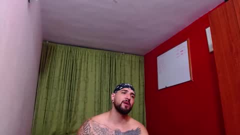 Snapshot of chriss_james chatting on January 30, 2:49 am chriss_james online show from January 30, 2:49 am