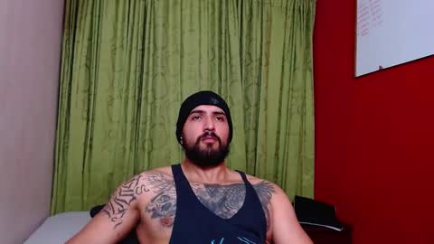 Snapshot of chriss_james chatting on February 23, 2:07 am chriss_james online show from February 23, 2:07 am