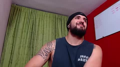 Snapshot of chriss_james chatting on March 2, 4:17 am chriss_james online show from March 2, 4:17 am