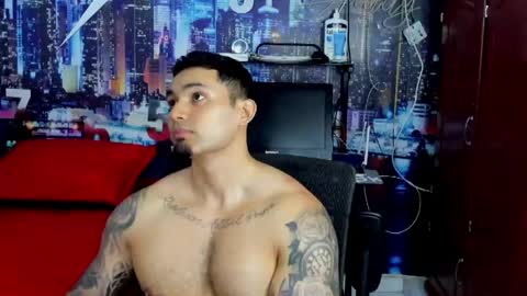 Chriss Stewart online show from May 5, 2:07 am