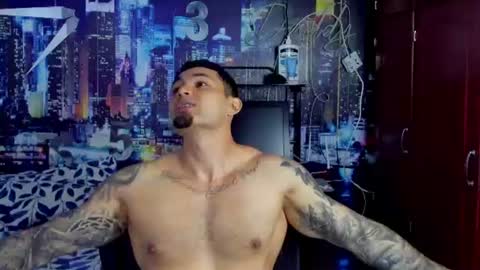 Chriss Stewart online show from June 12, 2:32 am