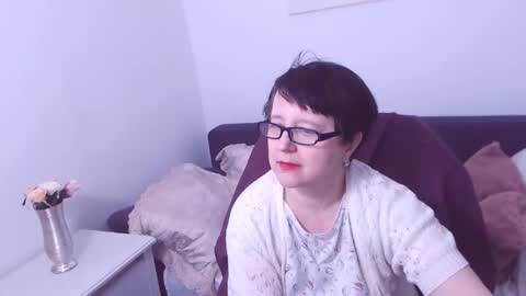 Snapshot of christarose chatting on February 15, 11:03 pm Christa online show from February 15, 11:03 pm