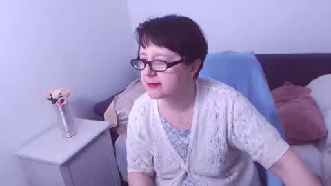 Snapshot of christarose chatting on February 19, 7:26 pm Christa online show from February 19, 7:26 pm