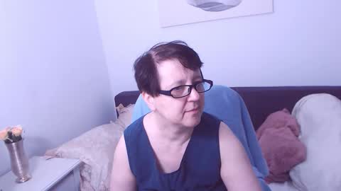 Christa online show from November 2, 1:05 am