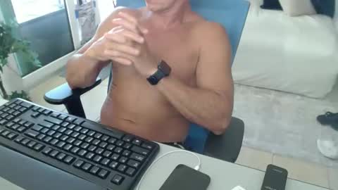 Michael USA online show from April 23, 4:41 pm