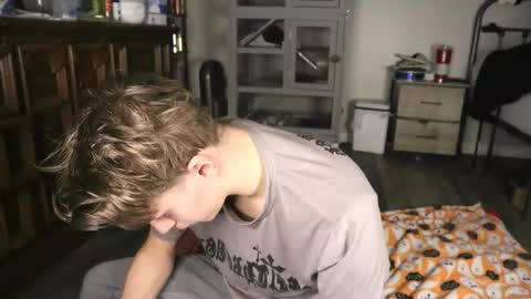 christianslong online show from January 16, 1:47 am