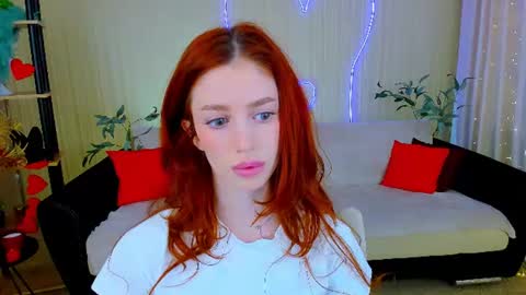 christinaconteeree online show from July 7, 11:25 am