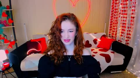 christinaconteeree online show from February 10, 6:44 pm