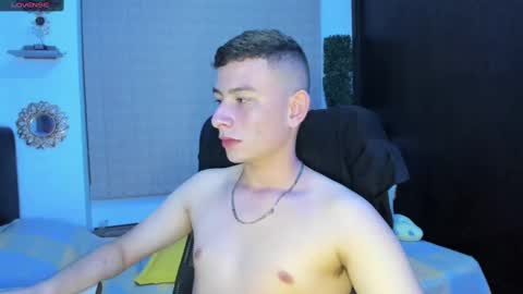 christmiller_1 online show from March 1, 4:47 am