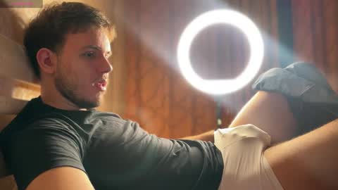 Christopher online show from February 21, 7:17 pm