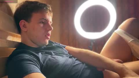 Christopher online show from February 25, 2:31 pm