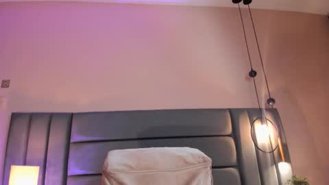 Christy online show from October 17, 7:07 pm