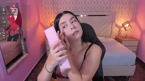 Snapshot of christy_teigen chatting on September 15, 7:37 pm CHRISTY online show from September 15, 7:37 pm