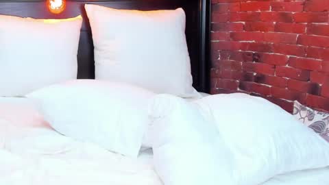 Snapshot of christyna_ross chatting on February 16, 11:37 pm christyna_ross online show from February 16, 11:37 pm