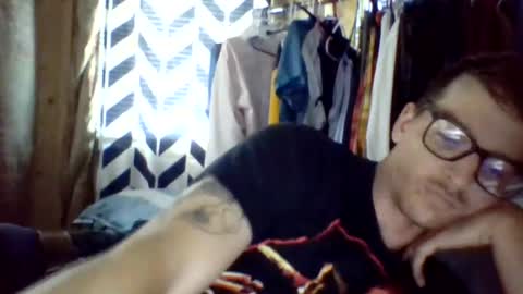 chrisvibess online show from June 29, 11:54 am