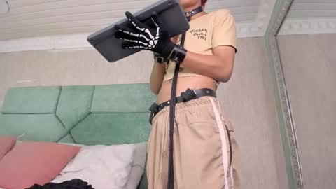 Chris online show from March 3, 9:05 am