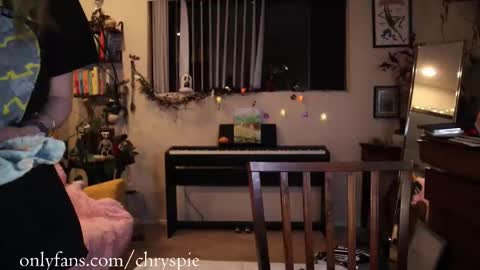Snapshot of chrysanthulu chatting on October 23, 5:42 am Chrys online show from October 23, 5:42 am