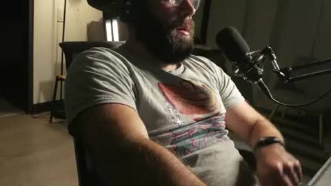 chunkyisbest online show from August 9, 3:23 am