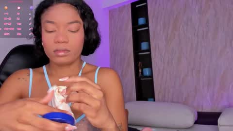 Snapshot of ciara_blake chatting on October 6, 7:42 pm CIARA online show from October 6, 7:42 pm