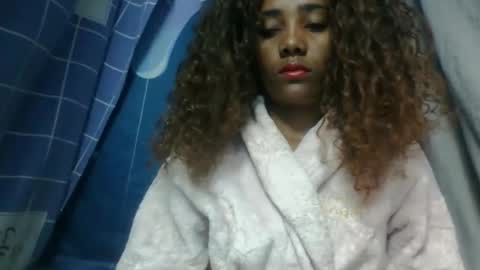 ciciazzhh online show from May 25, 4:51 am