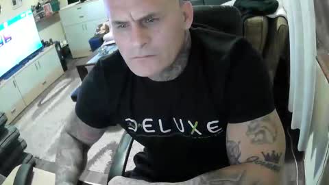 cikakure16081976 online show from January 16, 6:28 pm