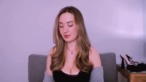 cindyprettywomen online show from May 18, 4:13 pm