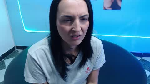 Cinthya online show from March 4, 7:00 pm