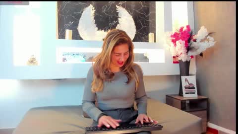 Cinthya  online show from November 29, 12:24 pm