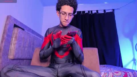 cj_davis1 online show from March 17, 2:27 am