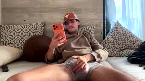 ckeefer96 online show from May 12, 10:41 pm