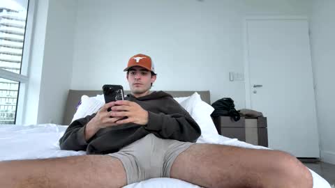 ckeefer96 online show from June 9, 10:42 pm