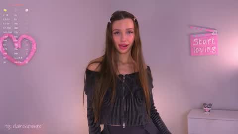 Claire online show from April 22, 8:05 pm