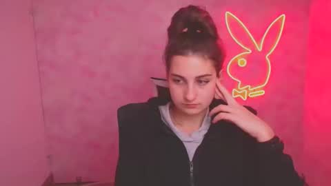 Claire online show from January 24, 6:14 pm