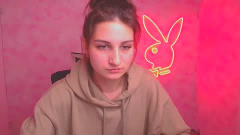 Claire online show from January 22, 9:13 am