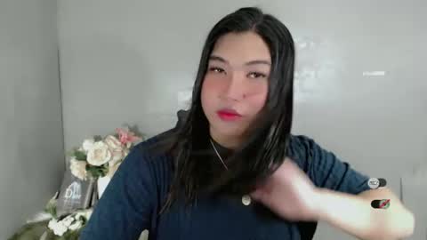 Snapshot of clairewntr_ chatting on March 7, 9:29 am CLAIRE online show from March 7, 9:29 am