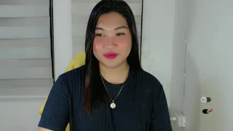 Snapshot of clairewntr_ chatting on March 10, 9:12 am CLAIRE online show from March 10, 9:12 am