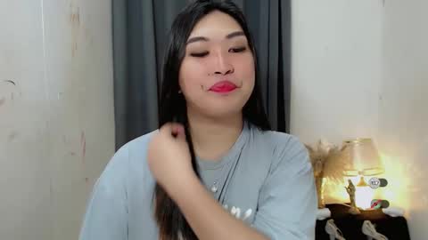 Snapshot of clairewntr_ chatting on September 23, 3:06 pm CLAIRE online show from September 23, 3:06 pm
